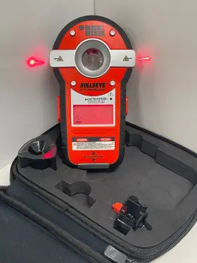 BDL190S BLACK DECKER Bulls Auto Leveling Laser Level Stud