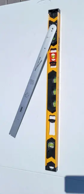 BPT011 CEN-TECH Angle Ruler Protractor Spirit Level Builder