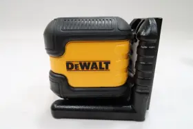 DW08802 DEWALT Leveling Cross Line Laser Level #2