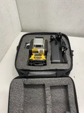 DW089LG DEWALT Ion Leveling Laser Level