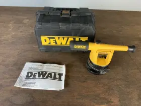 DW090 DEWALT Builders Level