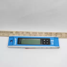 1004620354 EMPIRE Magnetic Digital Torpedo Level