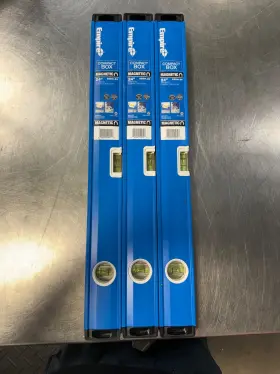 650M.24 EMPIRE LEVEL Magnetic Box
