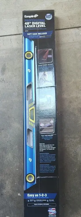 E100.48 EMPIRE LEVEL Magnetic Digital Box