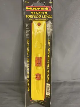 10198 GREAT NECK SAW INC Mayes Magnet Torpedo Level