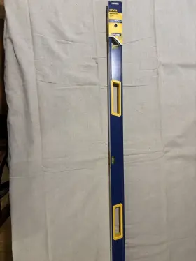 1794077 IRWIN Box Beam Bubble Level
