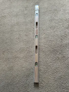 1801105 IRWIN Hardwood Masons Level