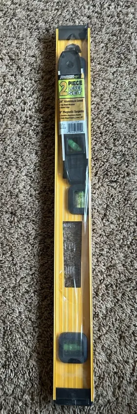 1208-2409-30 JOHNSON Torpedo Top Magnetic Levels