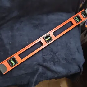 7703-2400 JOHNSON Box Beam Level