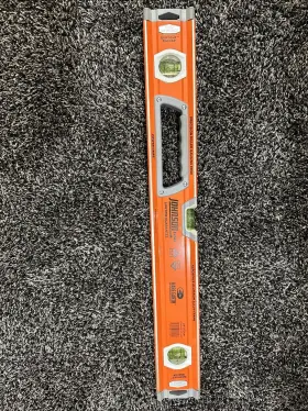 1718-2400 JOHNSON LEVEL Magnetic Box