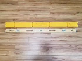 022-748 JOHNSON LEVEL TOOL Wood Guard