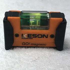 Lkgom KESON Go Magnetic Level Clip Magnified Vial