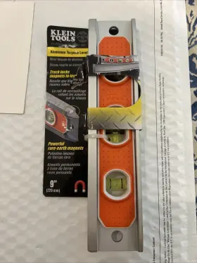 935R KLEIN TOOLS Torpedo Level Earth Magnet