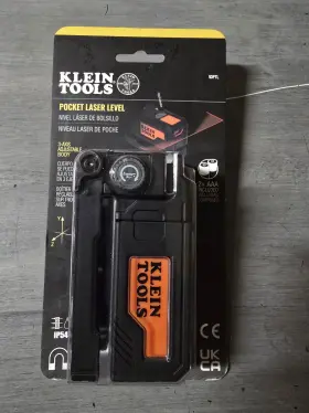 93PTL KLEIN TOOLS Pocket Laser Level Magnetic