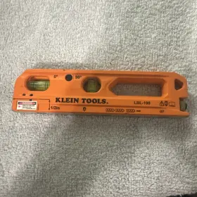 LBL-100 KLEIN TOOLS Magnetic Torpedo Level Lazer