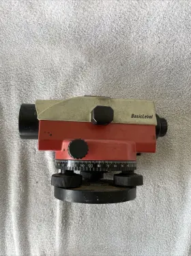 974767 LEICA Level