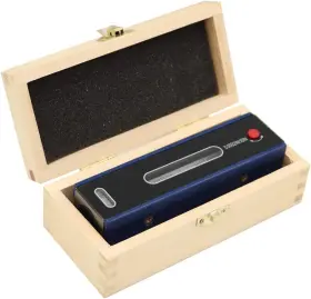 689739866660 NAKKAA Master Precision Level Wooden Box