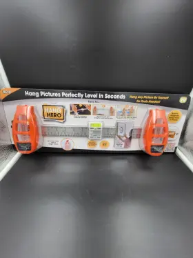 HHERO1 SPARK INNOVATORS CORP. HANG HERO Frame Levels Wall