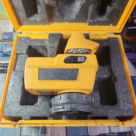 692284010198 SPECTRA PRECISION Laser Plane Leveling Tool