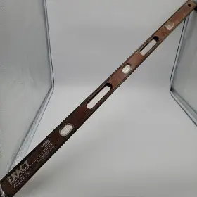 23240 THE HYDE GROUP EXACT Mahogany Wood Level Carpenter