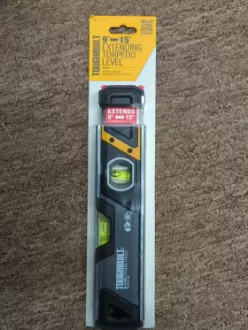 LO1335010623 TOUGHBUILT Vial Box Beam Level